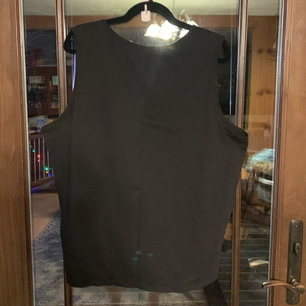 NWOT Amazon Essentials Tank Top - Picture 2 of 3